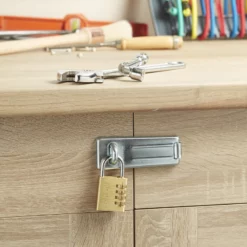 Cadenas Laiton à Combinaison Réglable Master Lock Aluminium 40mm -TOOLSTATION Soldes 11561 03