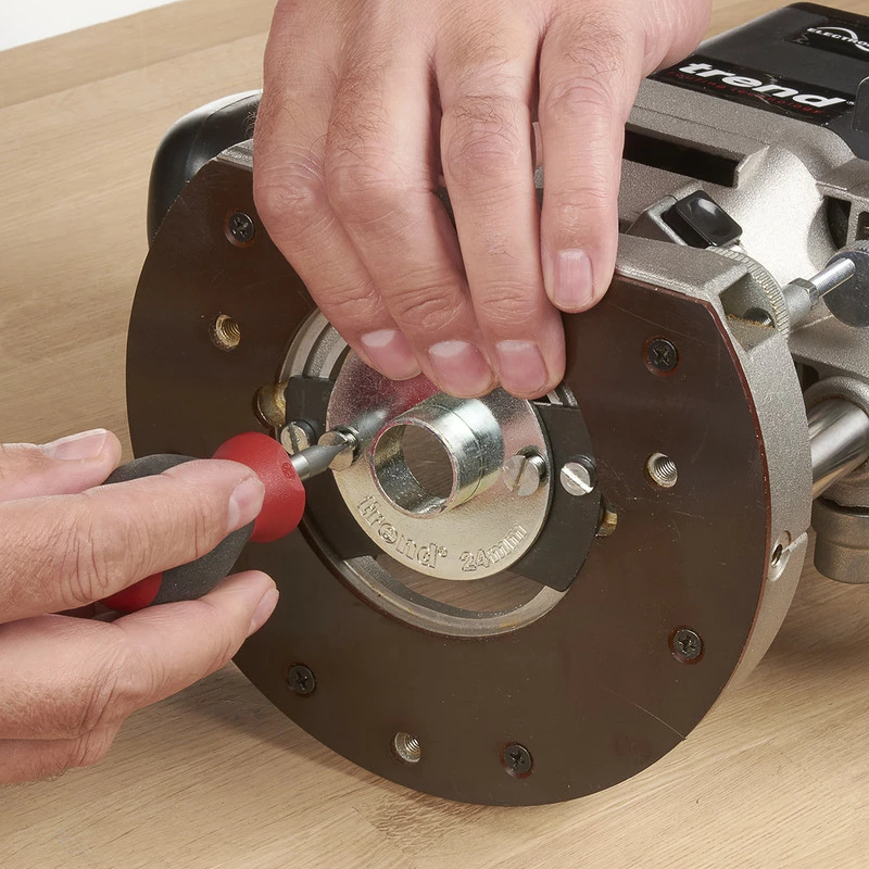 Devant -TOOLSTATION Soldes 13438 02