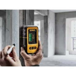 Détecteur Digital Laser Dewalt DE0892G-XJ 50m -TOOLSTATION Soldes 20951 01