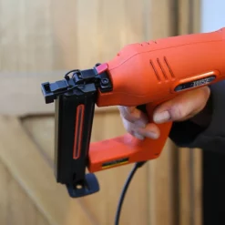 Cloueuse Agrafeuse électrique Duo 35 Tacwise 230V -TOOLSTATION Soldes 70520 05